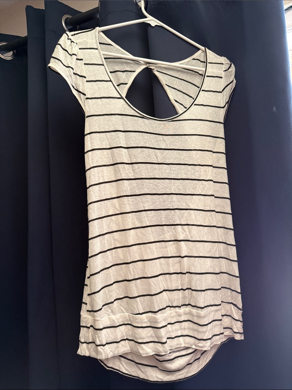 Striped Scoop-Back Tunic Top in White & Black